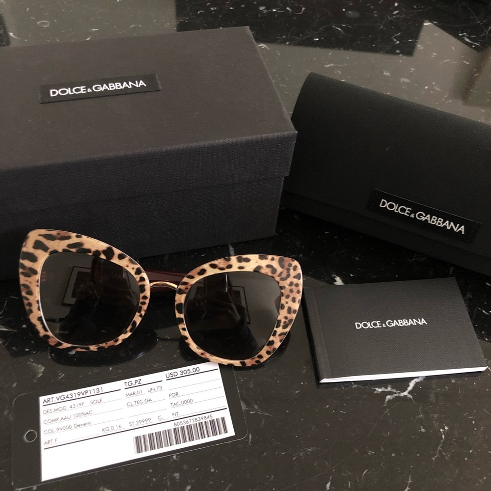 Dolce & Gabbana leopard sunglasses